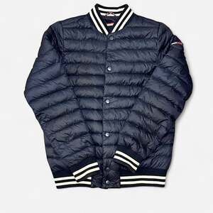 Tommy Hilfiger varsity puffer jacket men xsmall Athletic Streetwear navy blue